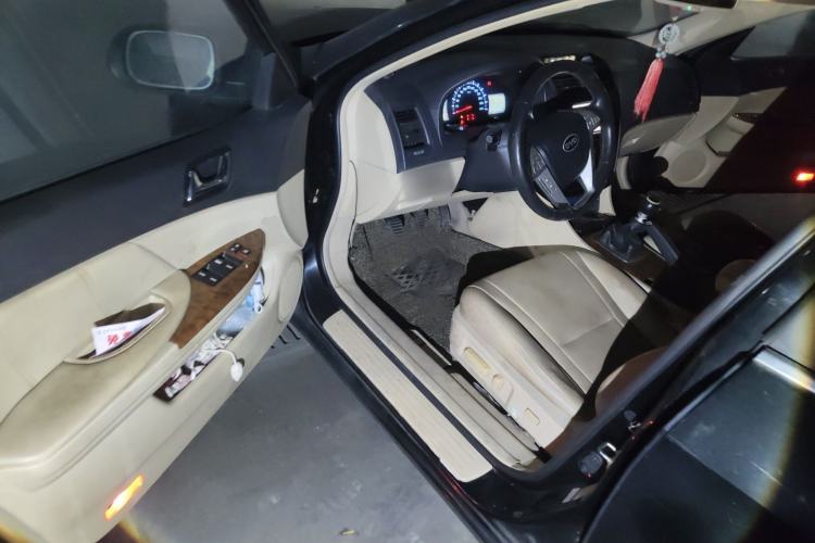 Used BYD G6 2012 1.5TI Manual Luxury Edition Driver Seat