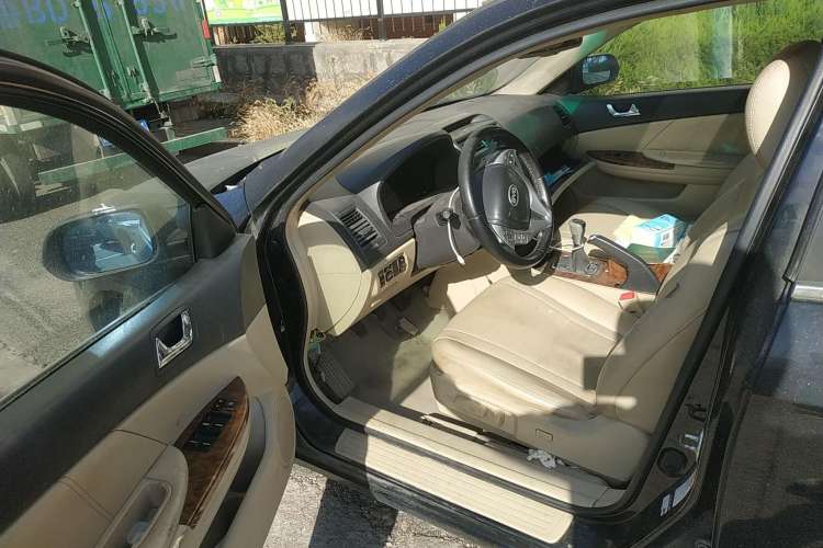 Used BYD G6 2012 2.0L Manual Luxury Version Driver Seat