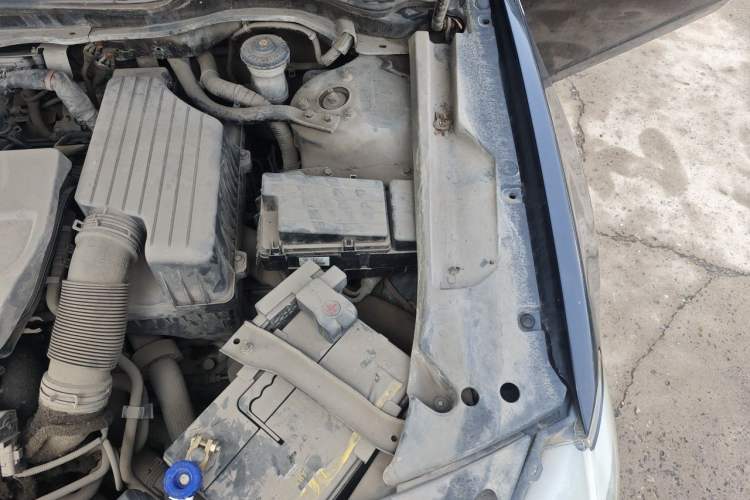 Used BYD G6 2012 1.5TI Manual Luxury Edition Engine Bay Left