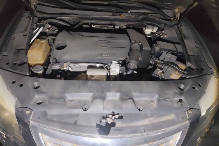 Used BYD G6 2012 1.5TI Manual Luxury Edition Engine Bay