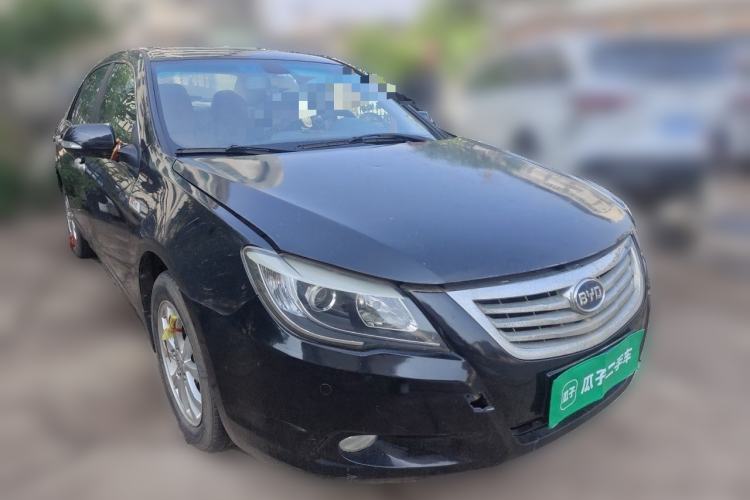 Used BYD G6 2012 1.5TI Manual Luxury Edition Front Right 45 Deg