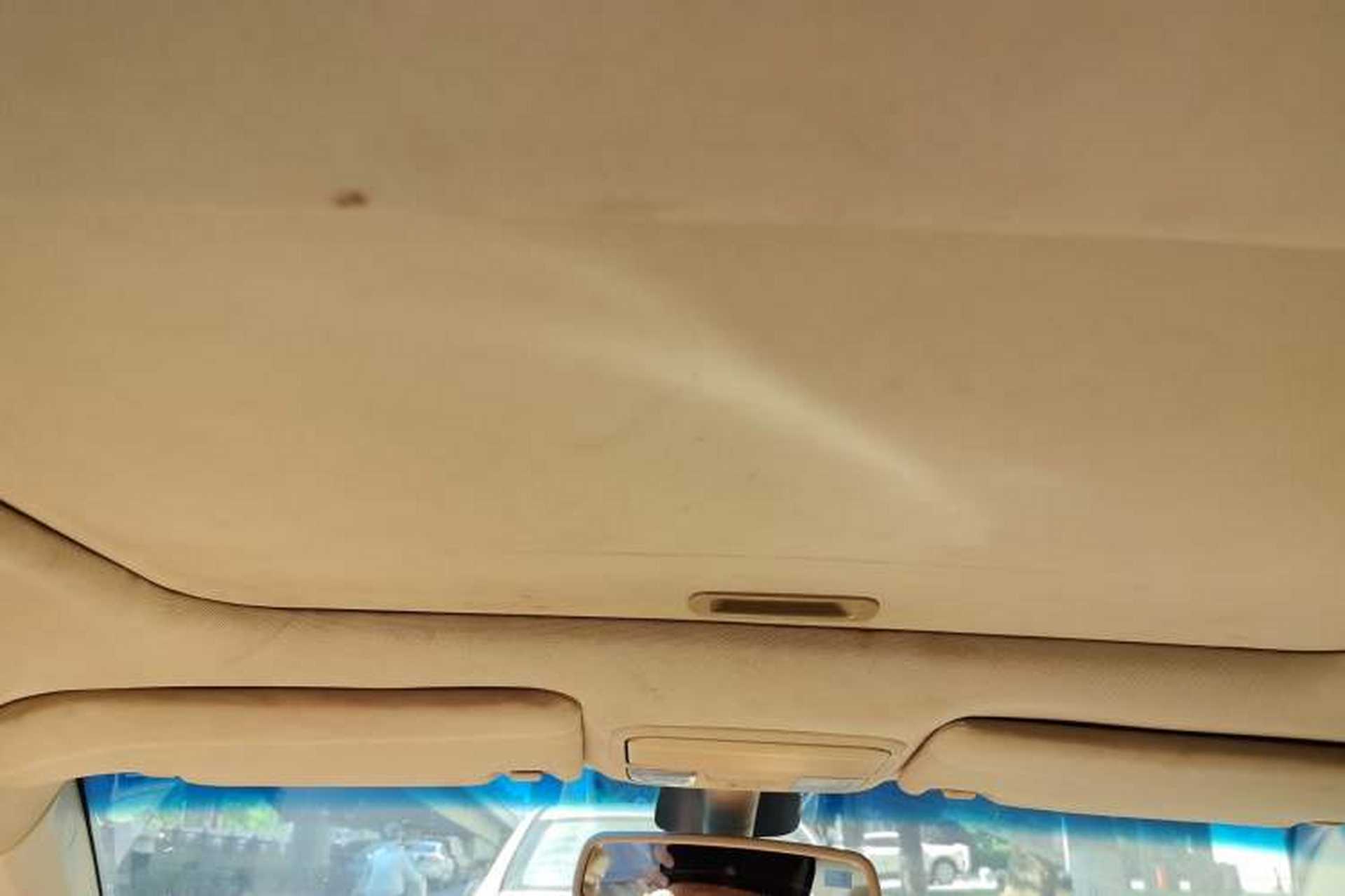 Used BYD G6 2012 2.0L Manual Luxury Version Headliner