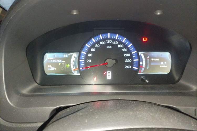 Used BYD G6 2012 1.5TID Automatic Prestige Version Instrument Cluster