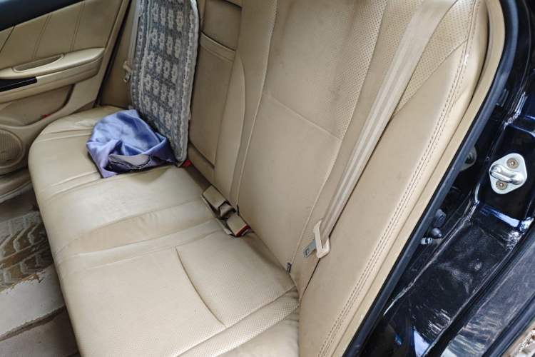 Used BYD G6 2012 1.5T Automatic Prestige Edition Left Rear Seat