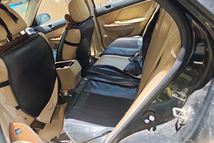 Used BYD G6 2012 1.5T Automatic Prestige Edition Left Rear Seat