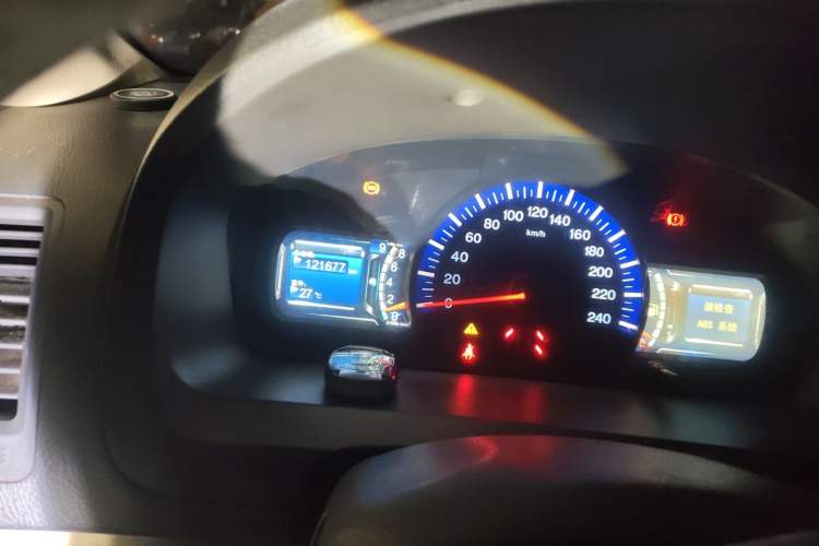 Used BYD G6 2012 1.5TI Manual Luxury Edition Odometer Close Up