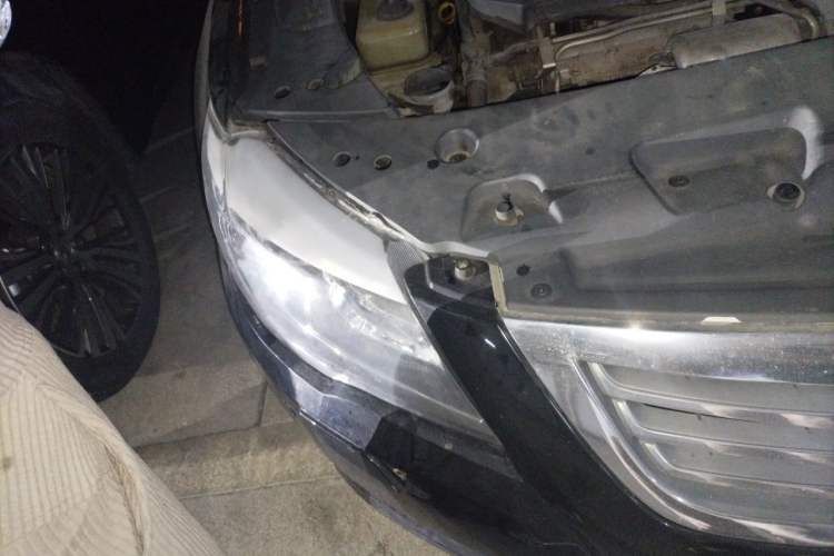 Used BYD G6 2012 1.5TID Automatic Prestige Version Right Front Headlight
