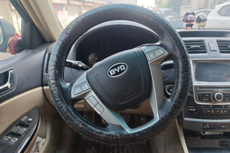 Used BYD G6 2012 1.5TI Manual Luxury Edition Steering Wheel