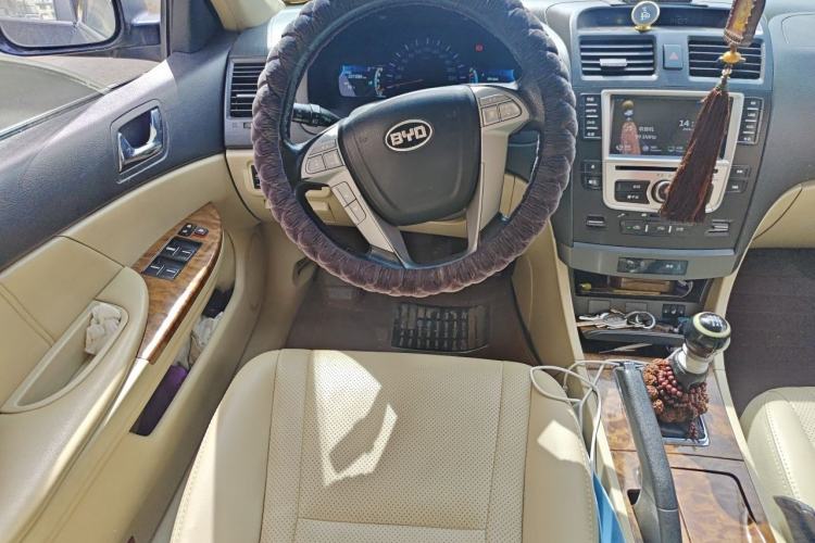 Used BYD G6 2012 1.5TI Manual Luxury Edition Steering Wheel