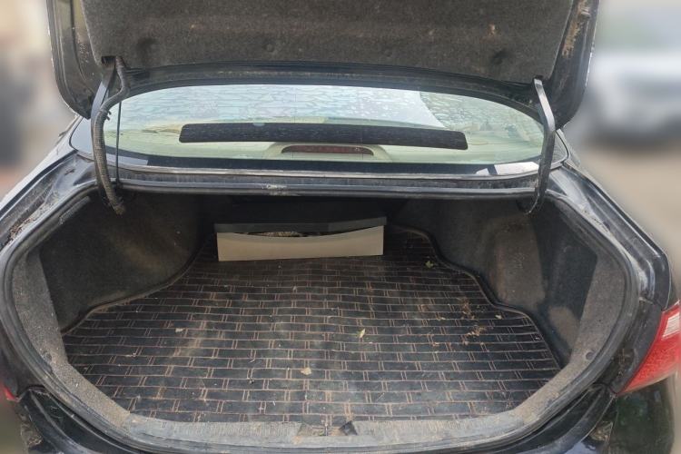 Used BYD G6 2012 1.5TI Manual Luxury Edition Trunk