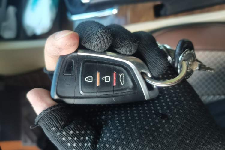 Used BYD G6 2012 1.5TI Manual Luxury Edition Vehicle Key
