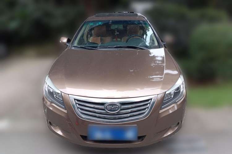 Used BYD G6 2012 1.5TID Automatic Prestige Edition Front