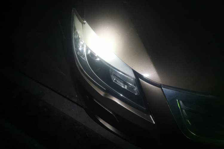 Used BYD G6 2012 1.5T Automatic Prestige Edition Right Front Headlight