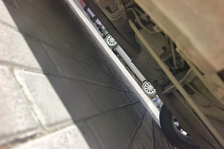 Used BYD G6 2012 1.5TI Manual Luxury Edition Chassis Rear Left