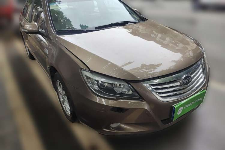 Used BYD G6 2012 1.5TID Automatic Prestige Version Front Right 45 Deg