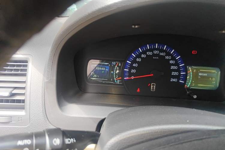 Used BYD G6 2012 1.5TID Automatic Prestige Version Odometer Close Up