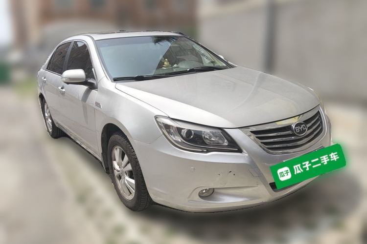 Used BYD G6 2012 1.5TI Manual Luxury Version Front Right 45 Deg