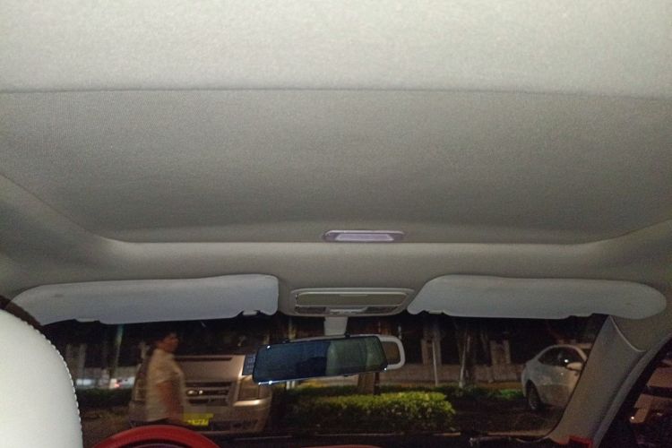 Used BYD G6 2012 1.5TID Automatic Prestige Edition Headliner
