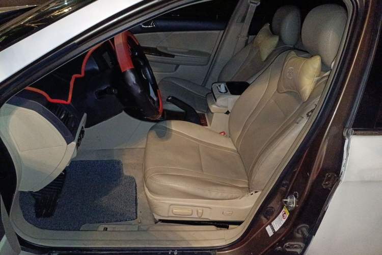 Used BYD G6 2012 1.5TID Automatic Prestige Edition Left Front Seat