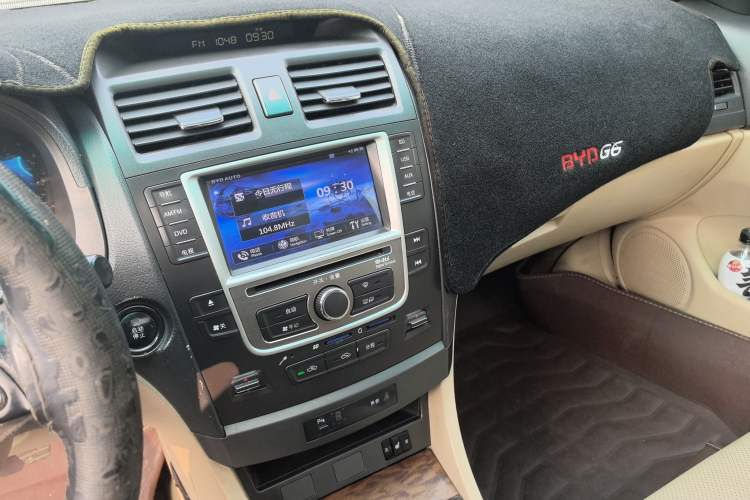 Used BYD G6 2012 2.0L Manual Luxury Version Audio And AC Panel