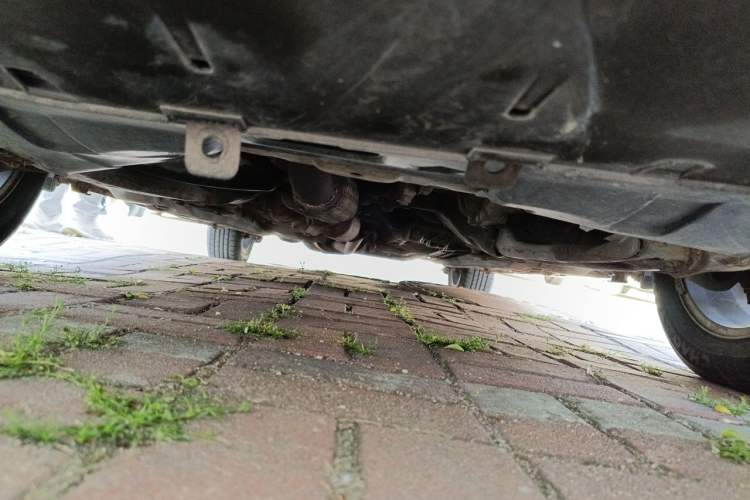 Used BYD G6 2012 2.0L Manual Luxury Version Chassis Front