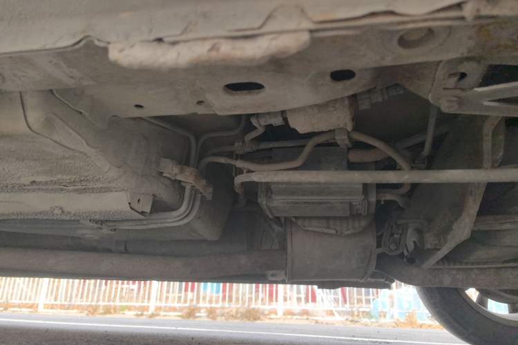 Used BYD G6 2012 2.0L Manual Luxury Version Chassis Rear Left