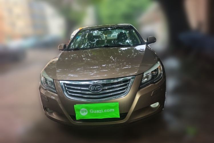 Used BYD G6 2012 1.5T Automatic Prestige Edition Front