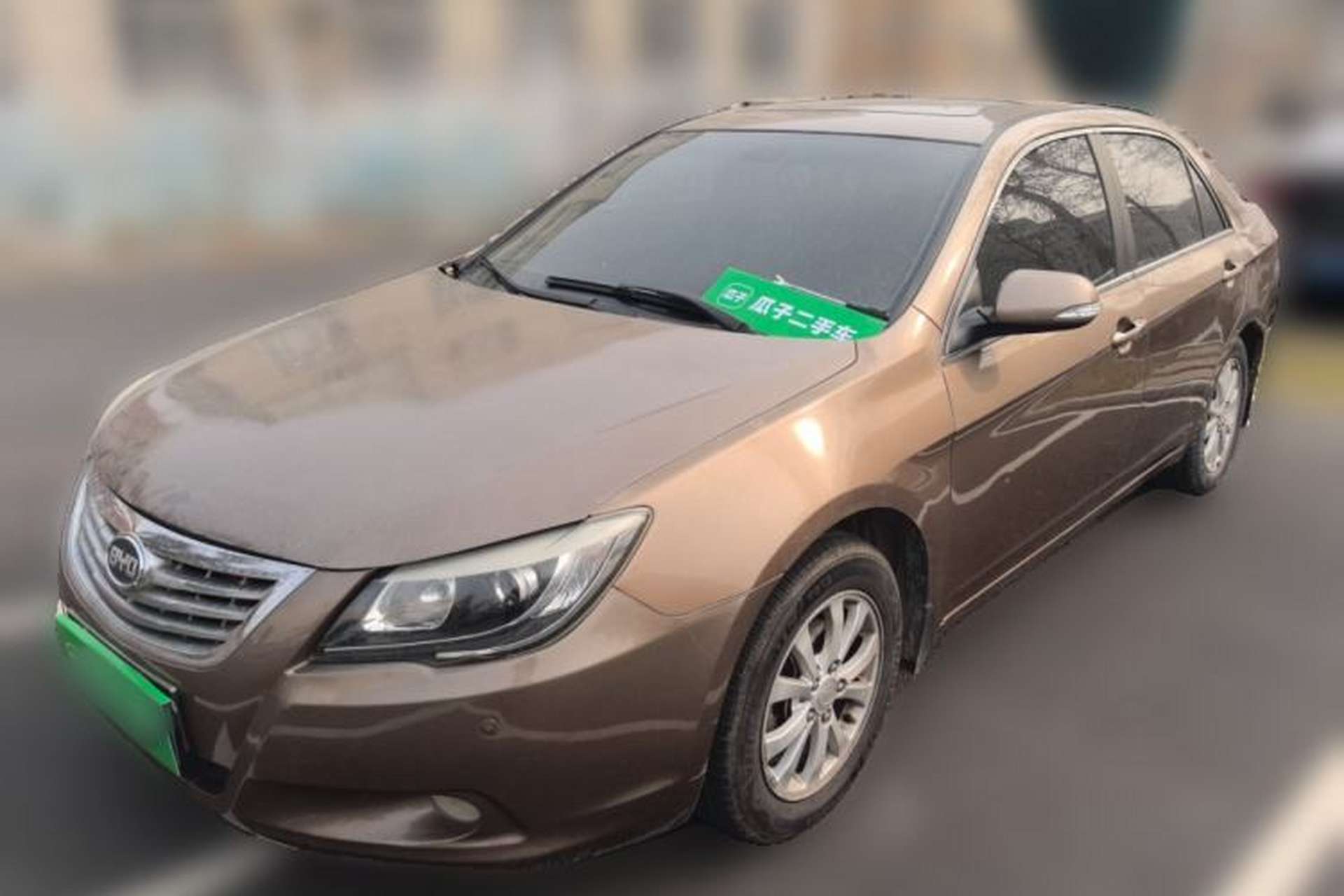 Used BYD G6 2012 2.0L Manual Luxury Version Front Left 45 Deg