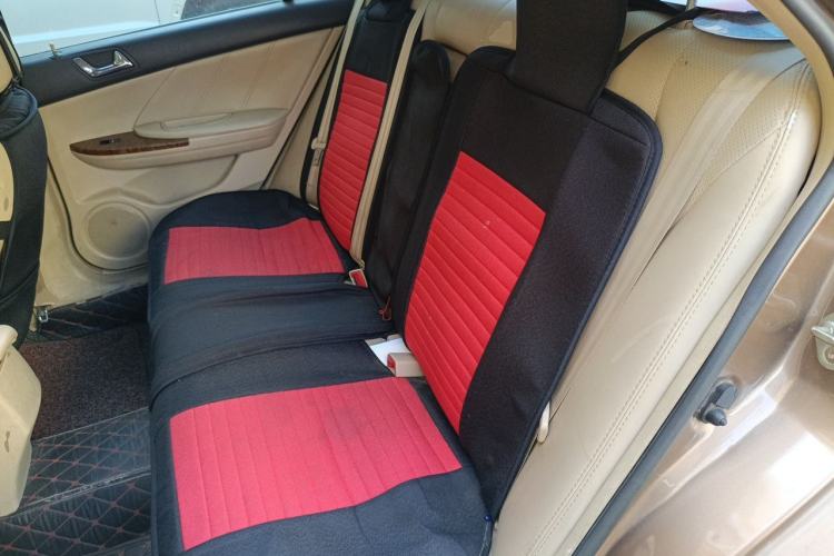 Used BYD G6 2012 2.0L Manual Luxury Version Left Rear Seat