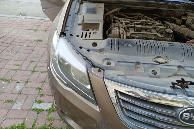 Used BYD G6 2012 2.0L Manual Luxury Version Right Front Headlight