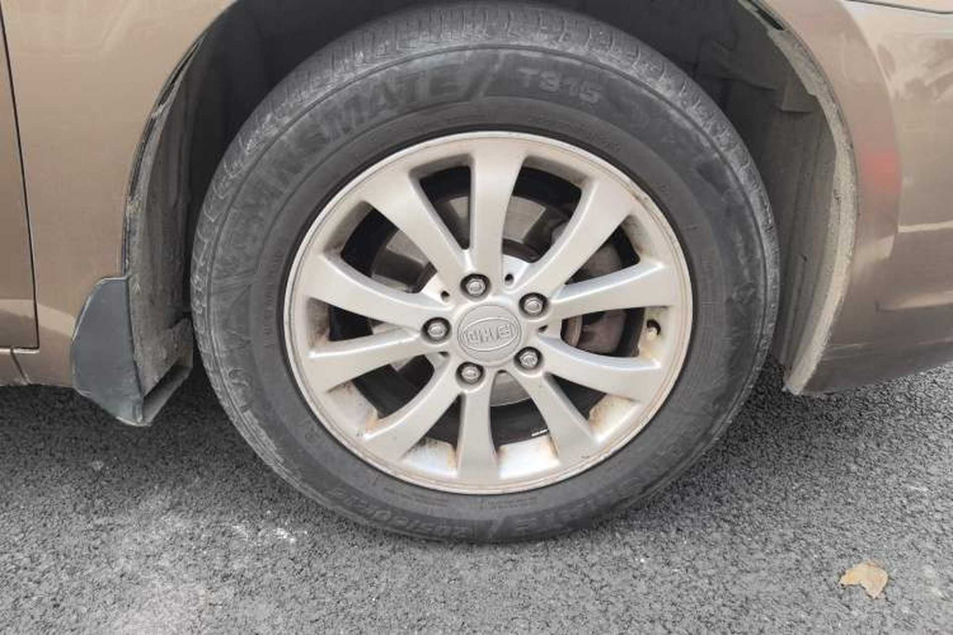 Used BYD G6 2012 2.0L Manual Luxury Version Right Front Wheel Hub