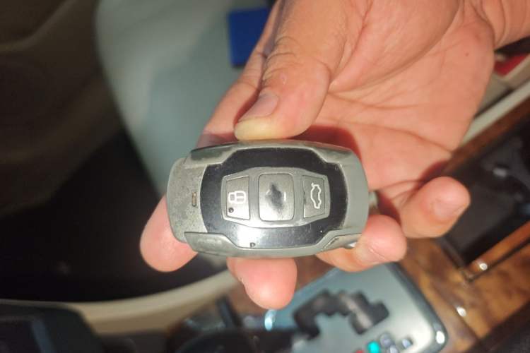 Used BYD G6 2012 1.5T Automatic Prestige Edition Vehicle Key