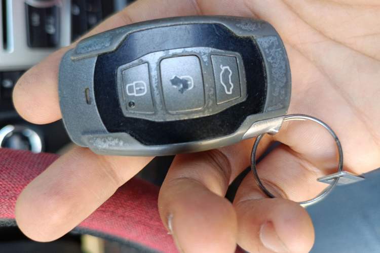 Used BYD G6 2012 2.0L Manual Luxury Version Vehicle Key