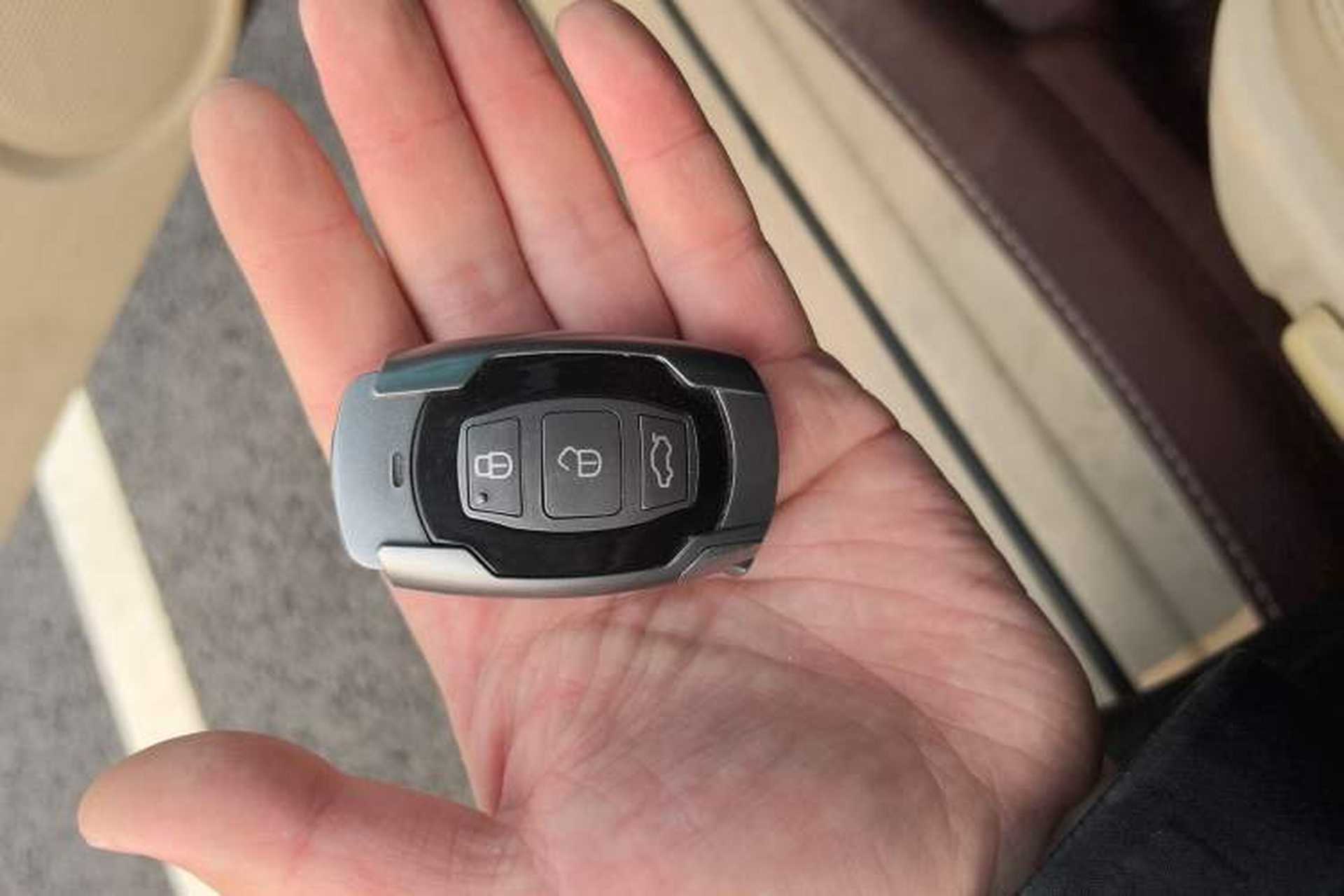 Used BYD G6 2012 2.0L Manual Luxury Version Vehicle Key