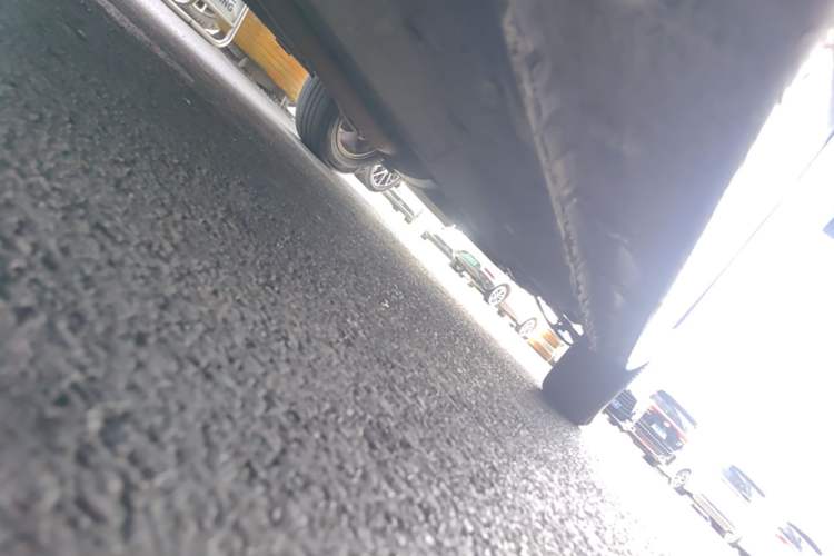 Used BYD G6 2013 2.0L Manual Luxury Version Chassis Front Left