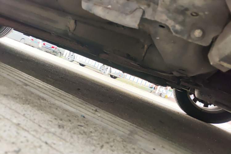 Used BYD G6 2013 1.5TID Automatic Luxury Model Chassis Front Right