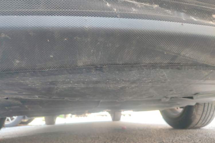 Used BYD G6 2013 2.0L Manual Luxury Version Chassis Front