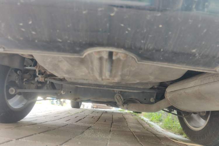 Used BYD G6 2013 2.0L Manual Luxury Version Chassis Rear