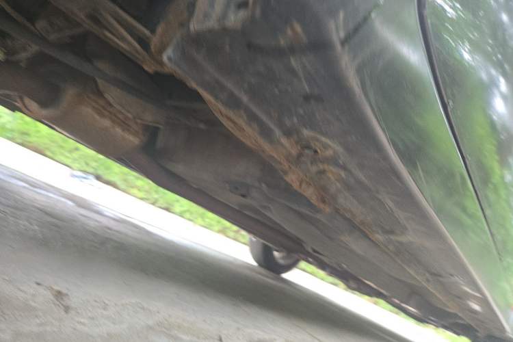 Used BYD G6 2013 1.5TI Manual Luxury Model Chassis Rear Right