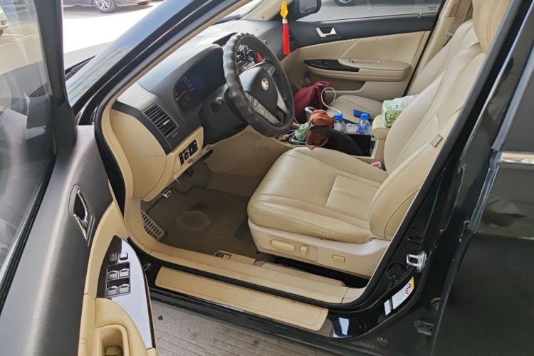 Used BYD G6 2013 2.0L Manual Luxury Version Driver Seat