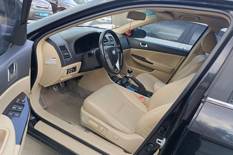 Used BYD G6 2013 1.5TI Manual Luxury Model Driver Seat