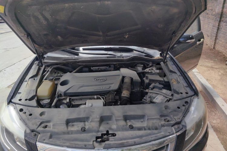 Used BYD G6 2013 1.5TI Manual Luxury Model Engine Bay