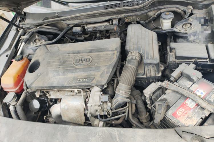 Used BYD G6 2013 1.5TID Automatic Luxury Model Engine Bay