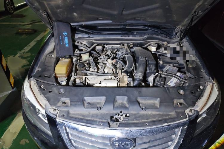 Used BYD G6 2013 1.5TID Automatic Luxury Model Engine Bay