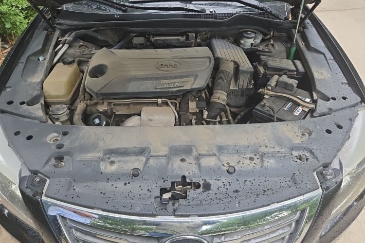 Used BYD G6 2013 1.5TI Manual Luxury Model Engine Bay