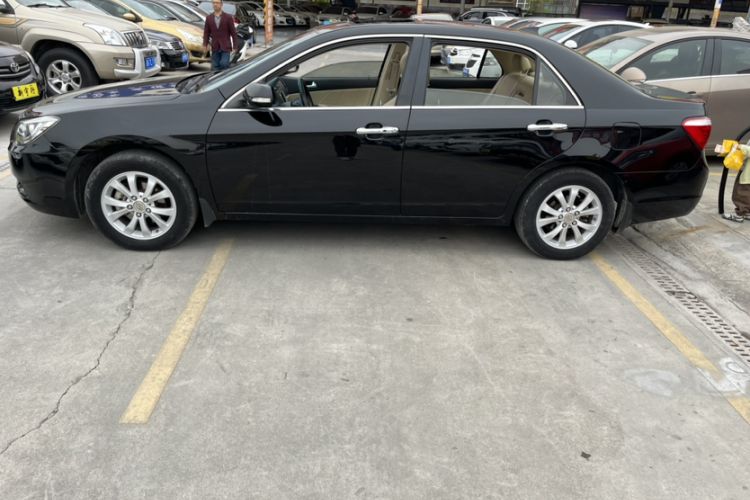 Used BYD G6 2013 2.0L Manual Luxury Version Exterior 3
