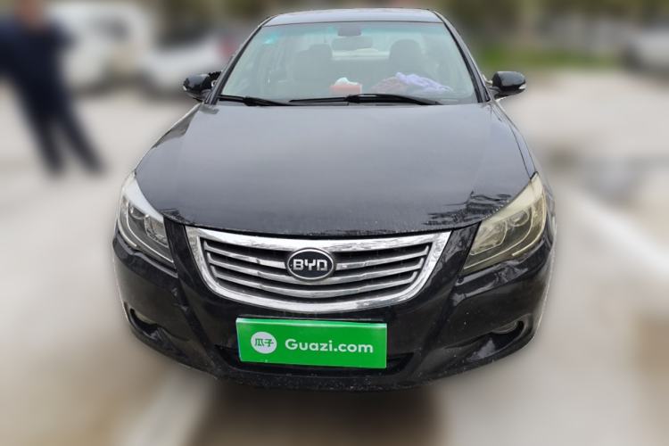 Used BYD G6 2013 2.0L Manual Luxury Version Front