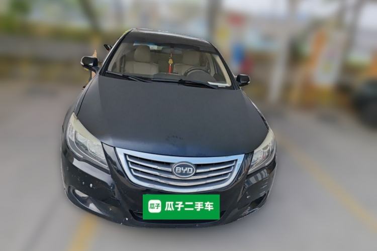 Used BYD G6 2013 2.0L Manual Luxury Version Front