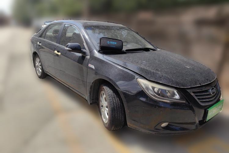 Used BYD G6 2013 1.5TI Manual Luxury Model Front Right 45 Deg