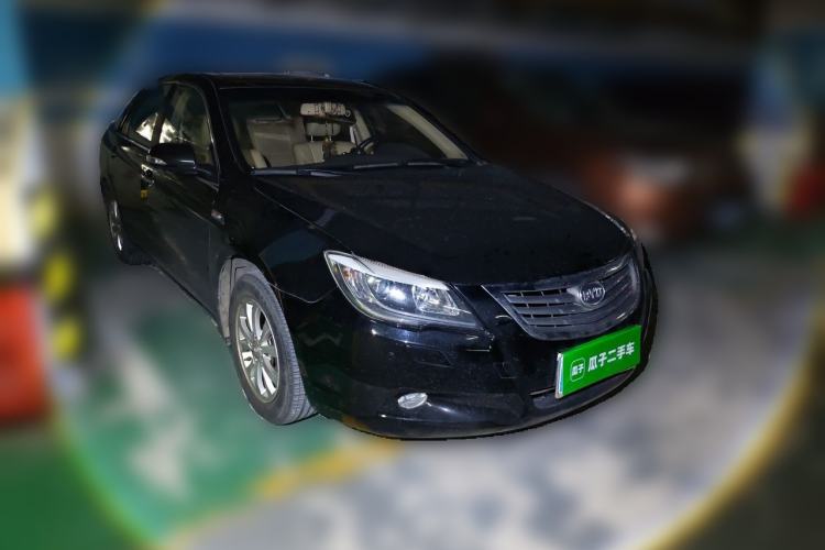 Used BYD G6 2013 1.5TID Automatic Luxury Model Front Right 45 Deg
